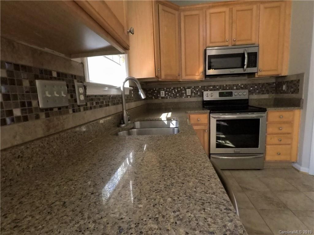 10627 Hellebore Road Charlotte, NC 28213 - Photo 9 of 29 Gallery Image 9