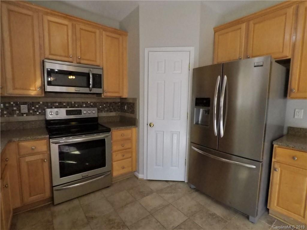 10627 Hellebore Road Charlotte, NC 28213 - Photo 10 of 29 Gallery Image 10