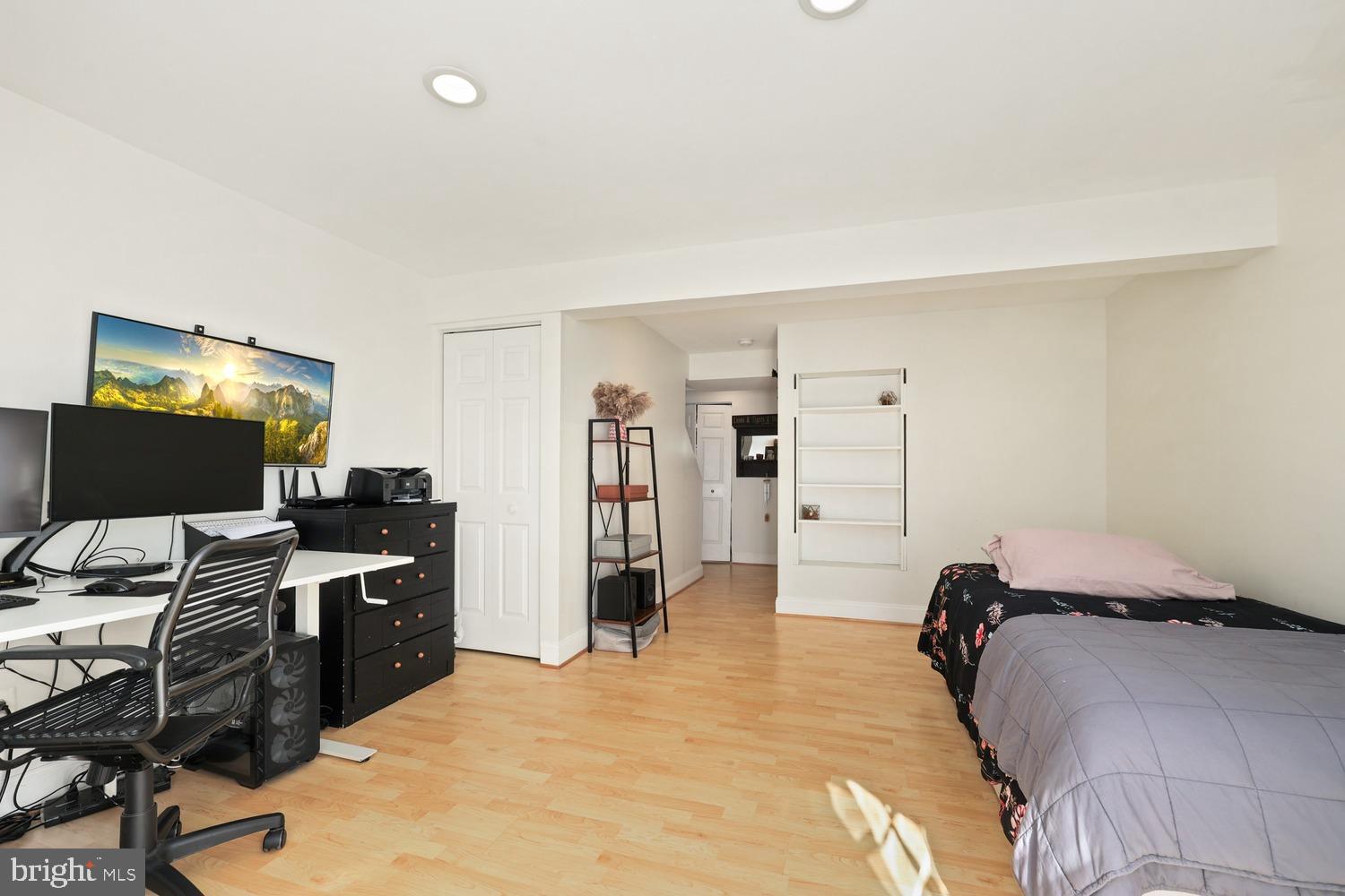 1651 Poplar Grove Drive Reston, VA 20194 - Photo 21 of 45 Gallery Image 21