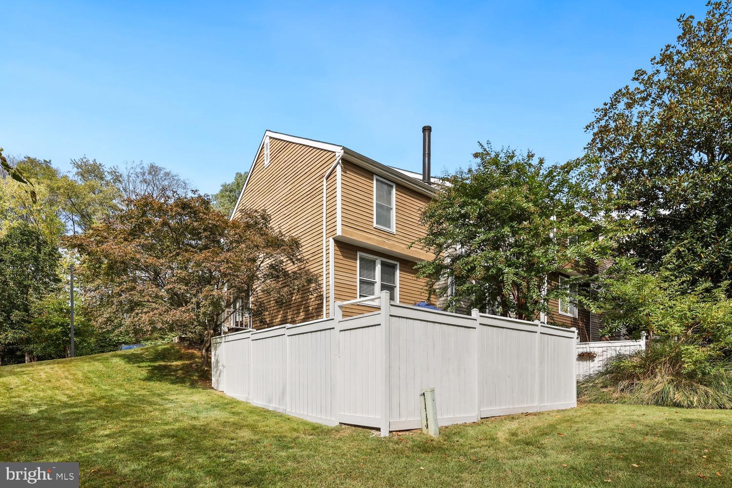 1651 Poplar Grove Drive Reston, VA 20194 - Photo 27 of 45 Gallery Image 27