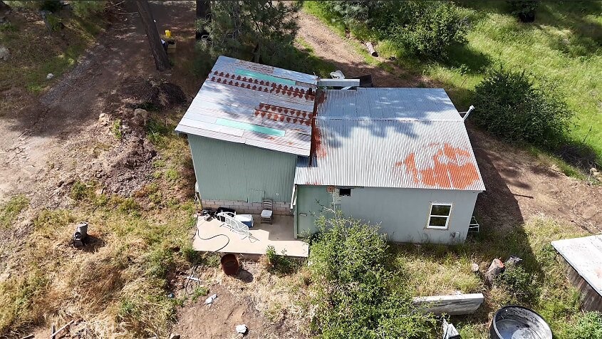 5643 Carleton Road Mariposa, CA 95338 - Photo 4 of 22 an aerial view of a house with a yard