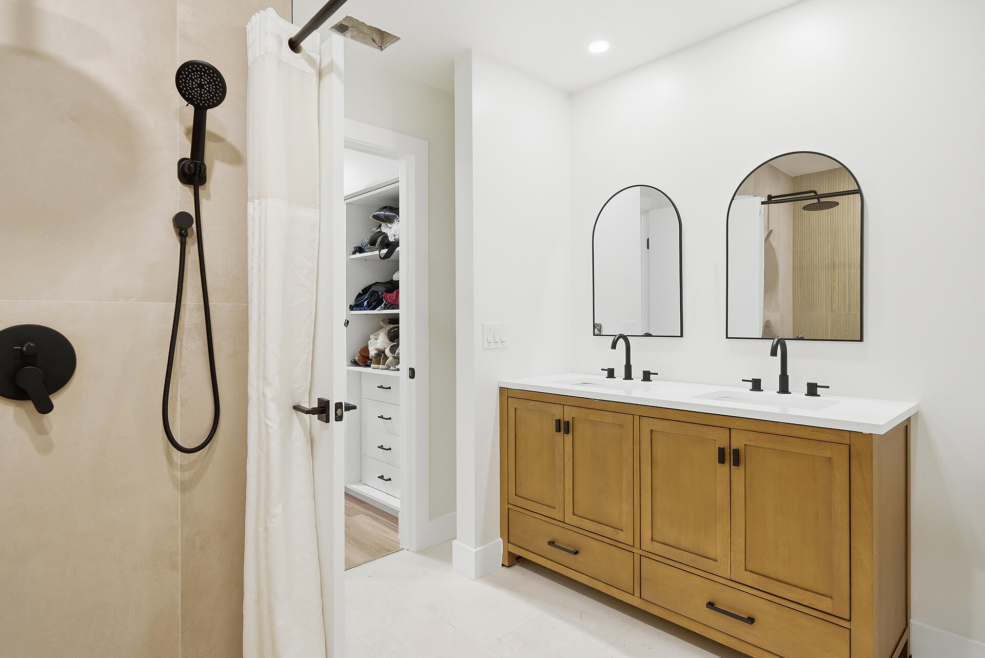8606 Jared Way Boca Raton, FL 33433 - Photo 28 of 48 Master Bathroom