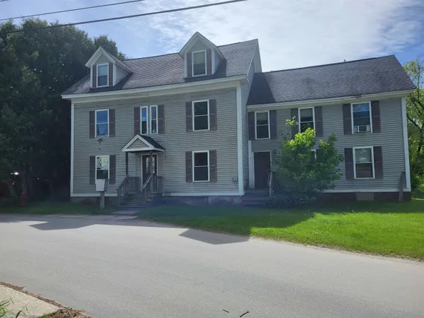 $399,999 | 129 Elm Street, St. Johnsbury, VT 05819