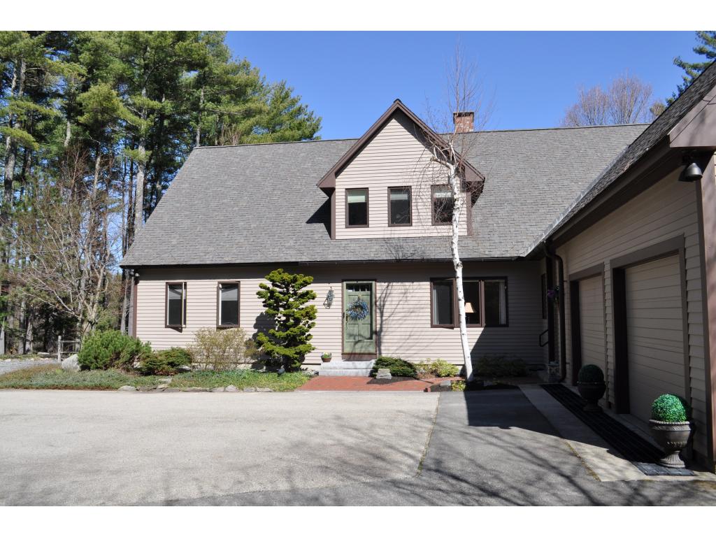 42 North Pepperell Road Hollis, NH 03049 - Photo 2 of 36
