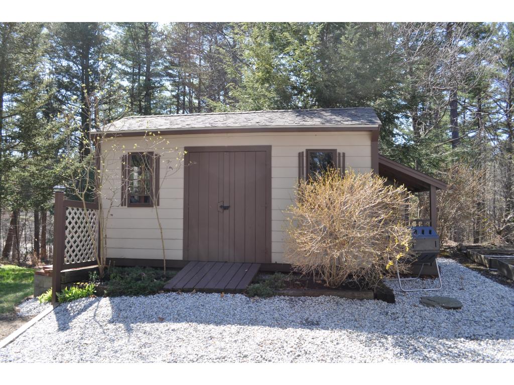 42 North Pepperell Road Hollis, NH 03049 - Photo 10 of 36