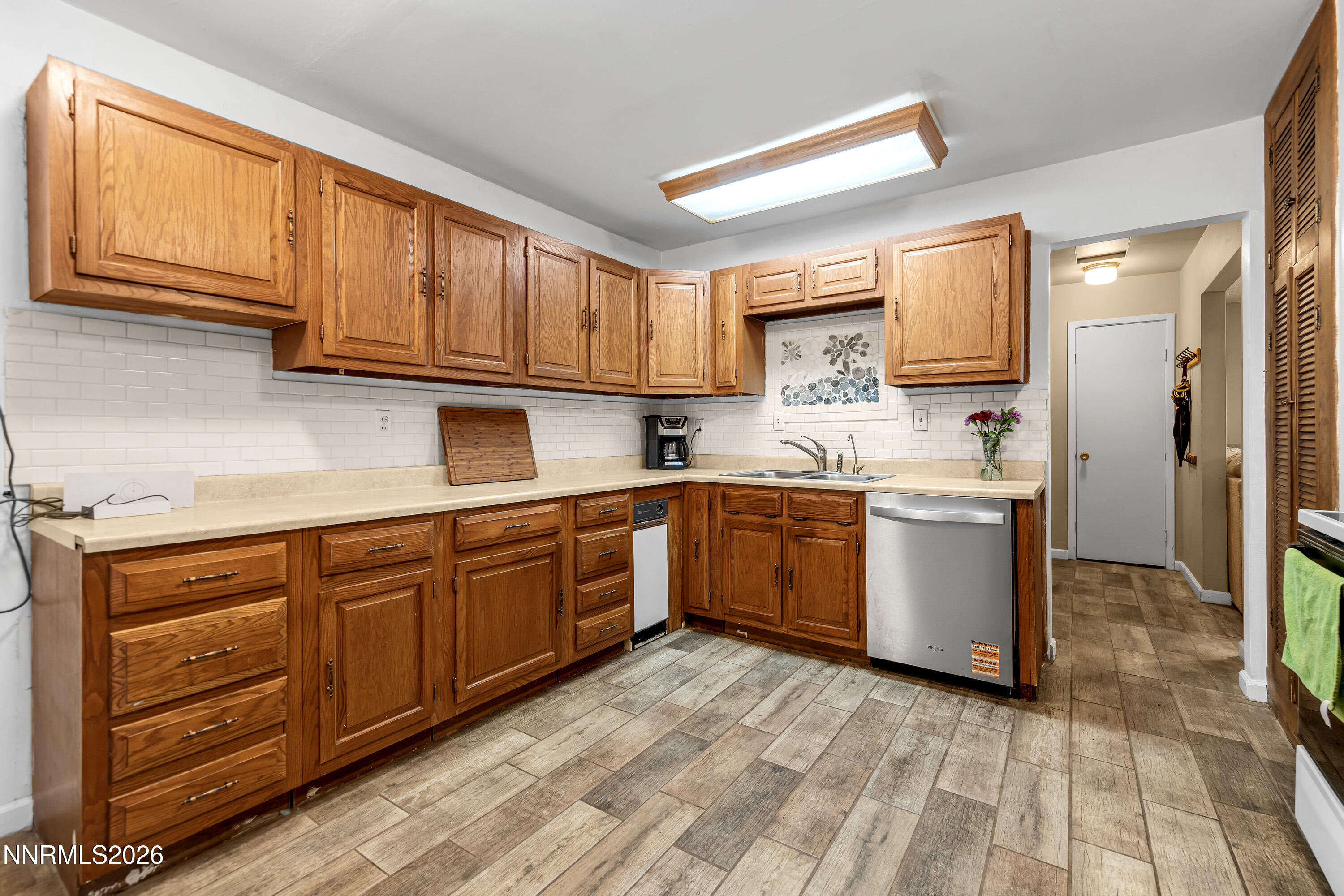 690 Matterhorn Boulevard Reno, NV 89506 - Photo 14 of 51 Matterhorn690-014