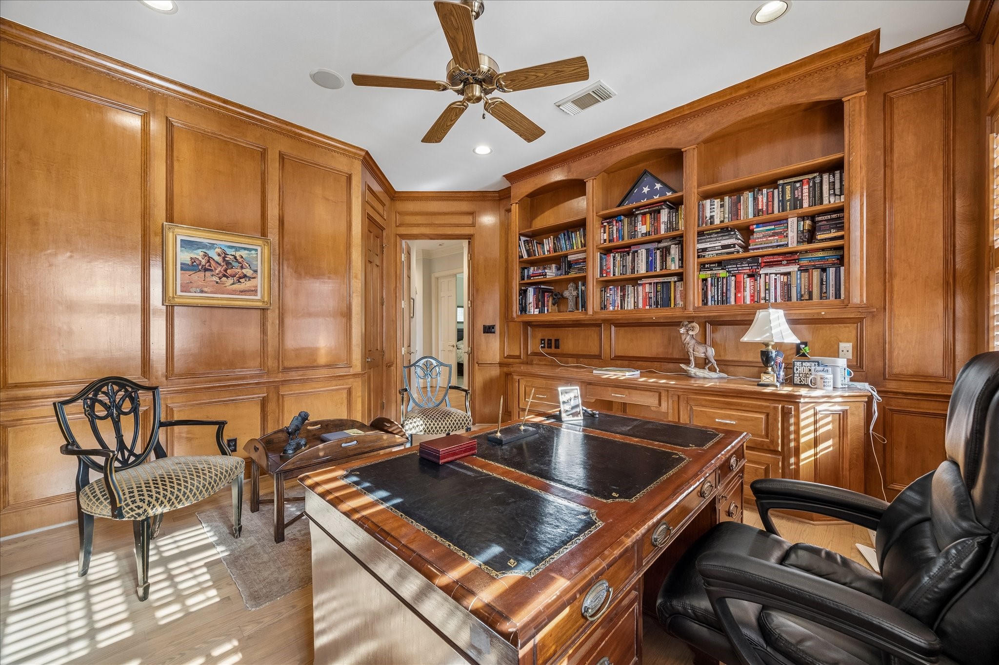 11421 Whippoorwill Road Houston, TX 77024 - Photo 13 of 33 a work place with table and chairs