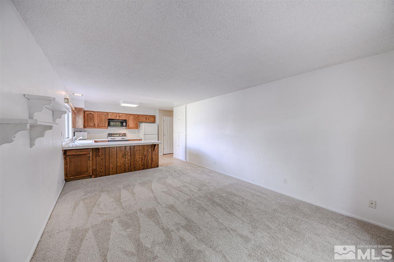 4405 Spring Drive Reno, NV 89502 - Photo 5 of 13 Photo 5