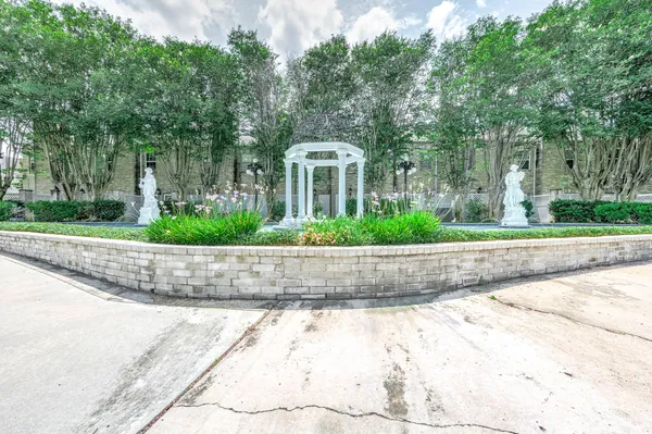 $1,750 | 6000 Reims Road, Unit 2003, Houston, TX 77036