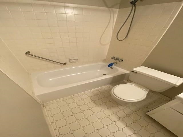 4579 Buffer Drive Memphis, TN 38128 - Photo 7 of 13 a bathroom with a toilet and a shower