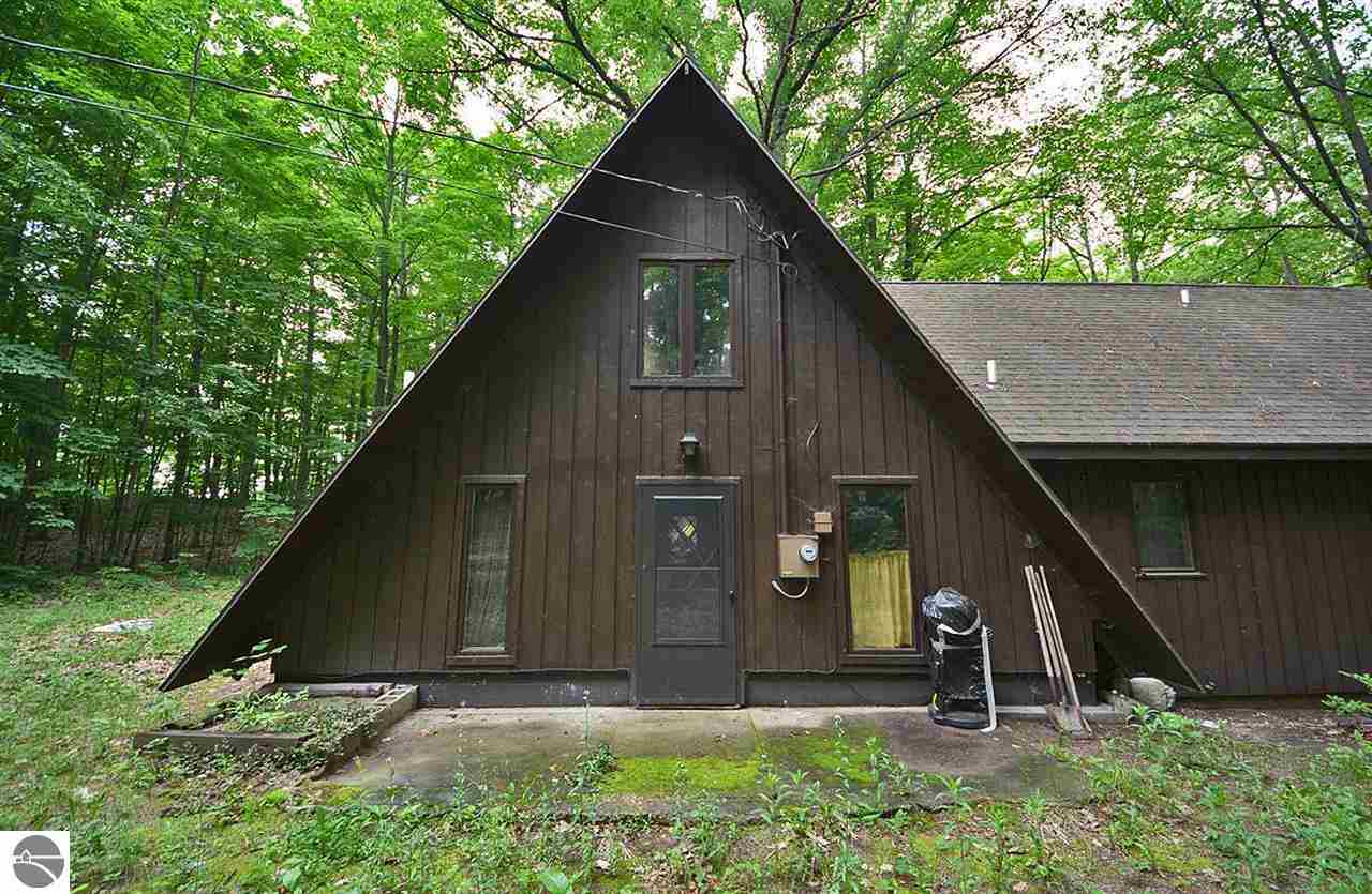 1940 Rasho Road Traverse City, MI 49696 - Photo 14 of 37 1786672-13.JPG