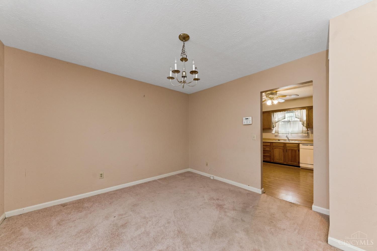 5885 Wade Road Milford, OH 45150 - Photo 11 of 32 Gallery Image 11