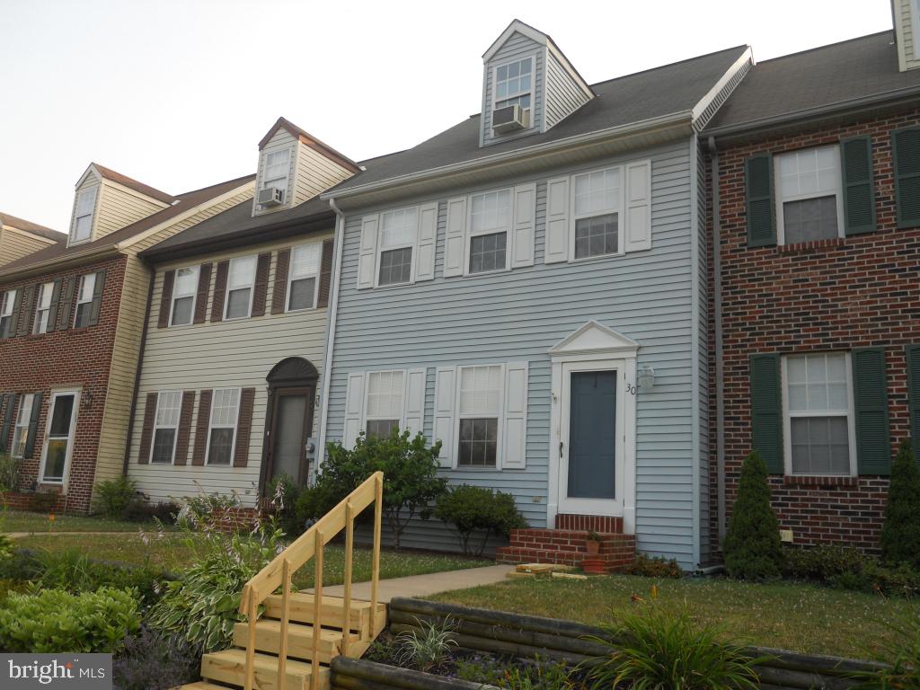30 Pennwick Drive Lititz, PA 17543 - Photo 1 of 27 Gallery Image 1