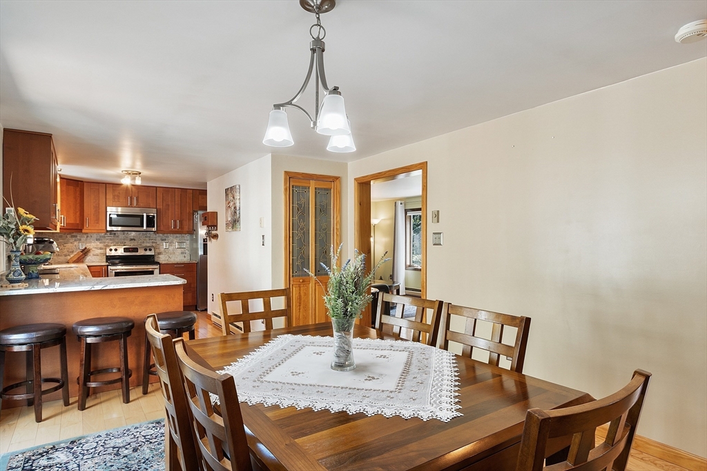 8 Pershing Street Worcester, MA 01606 - Photo 8 of 25