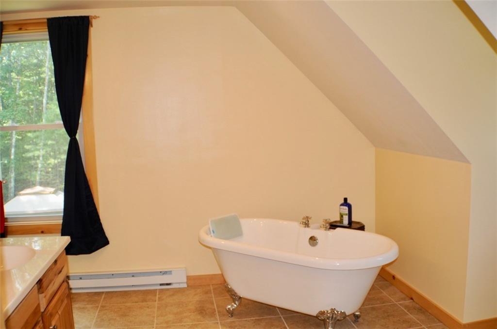 4 Fiddlehead Way Kennebunk, ME 04043 - Photo 25 of 32 Master bath with claw foot tub....