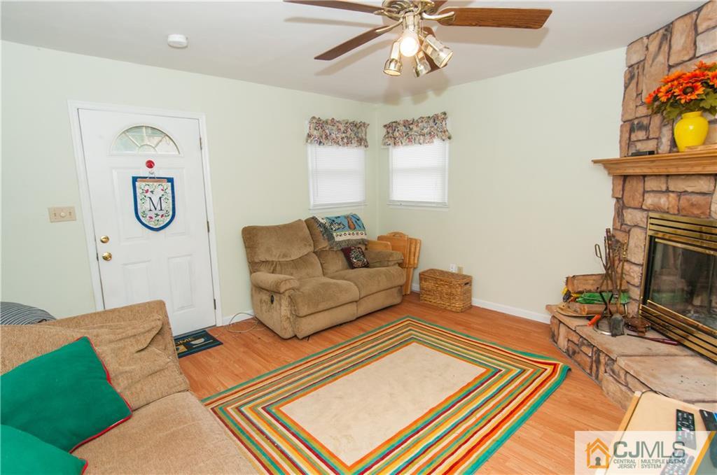 22 Sunrise Road Old Bridge, NJ 08857 - Photo 7 of 22 Gallery Image 7