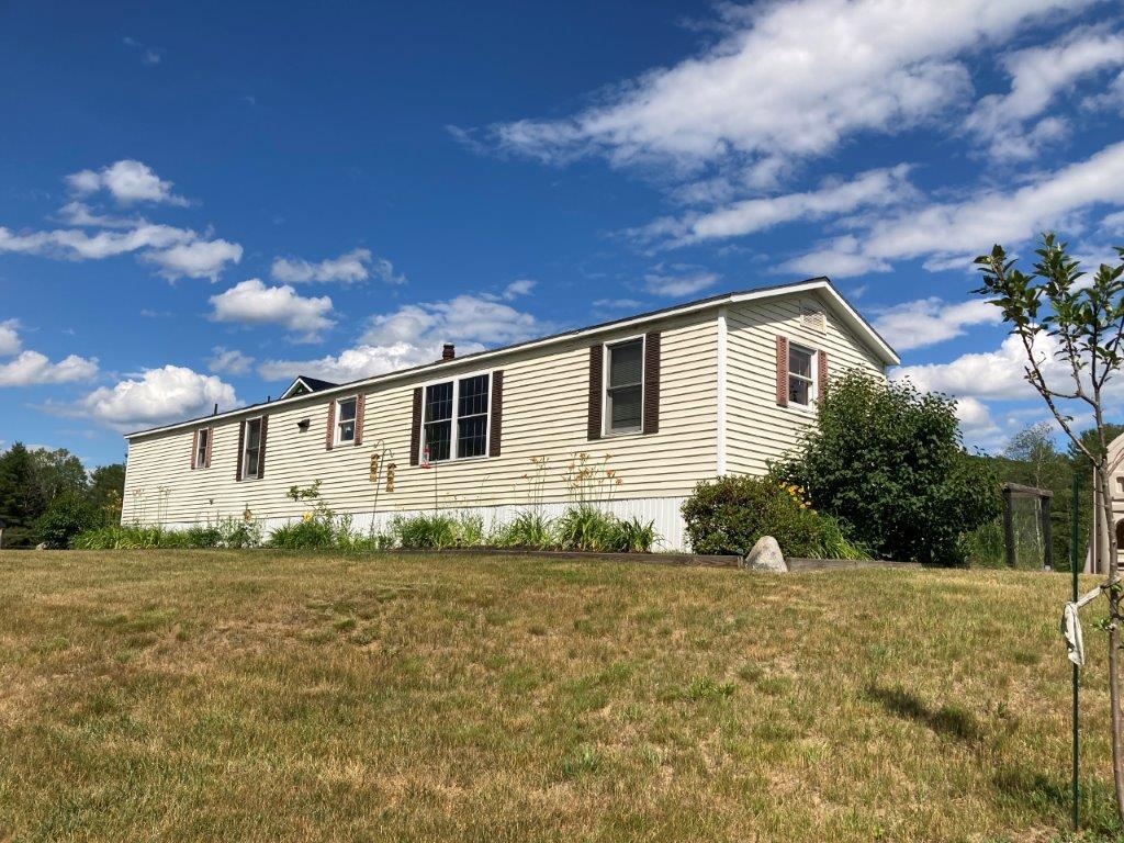 394 Goose Pond Road Canaan, NH 03741 - Photo 5 of 40 Gallery Image 5