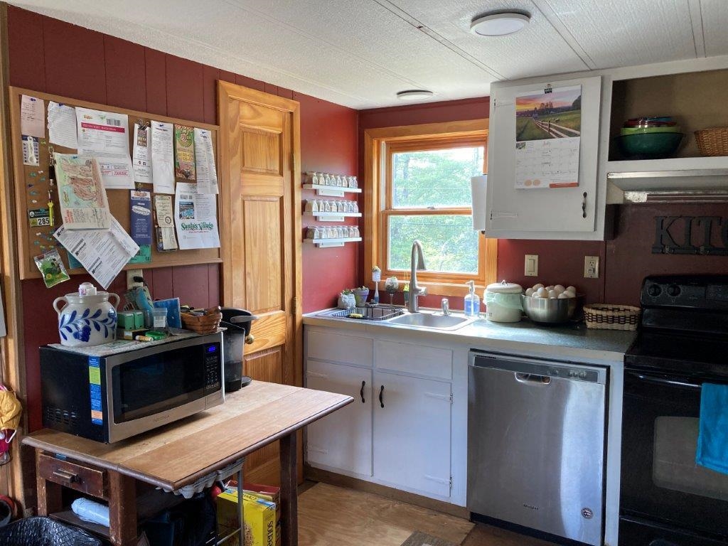 394 Goose Pond Road Canaan, NH 03741 - Photo 7 of 40 Gallery Image 7