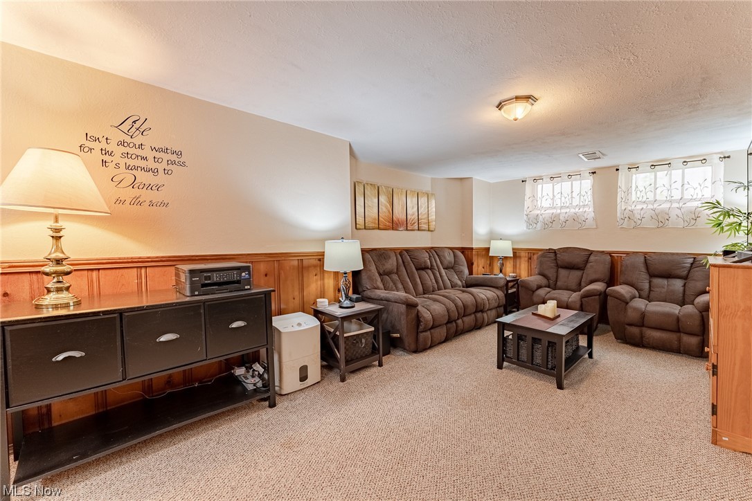 4034 Bluestone Road Cleveland Heights, OH 44121 - Photo 20 of 34