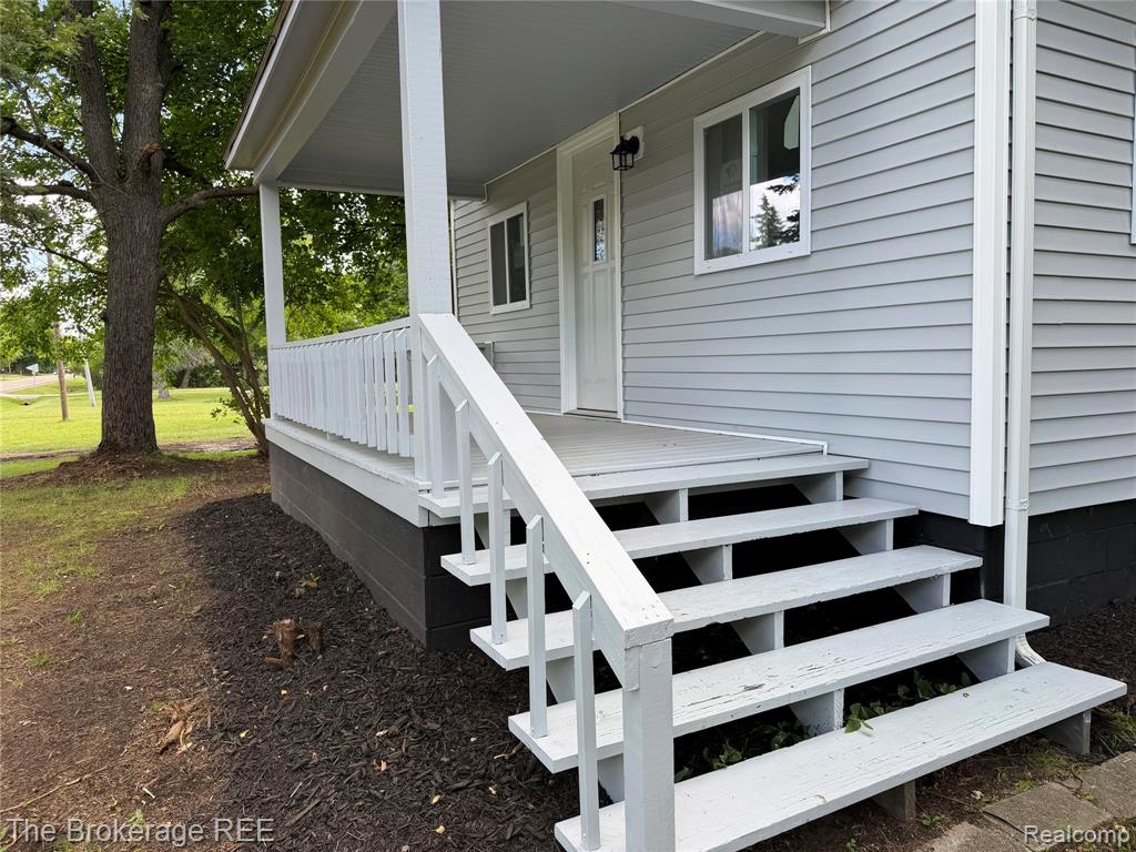 4249 Calkins Road Flint, MI 48532 - Photo 3 of 13