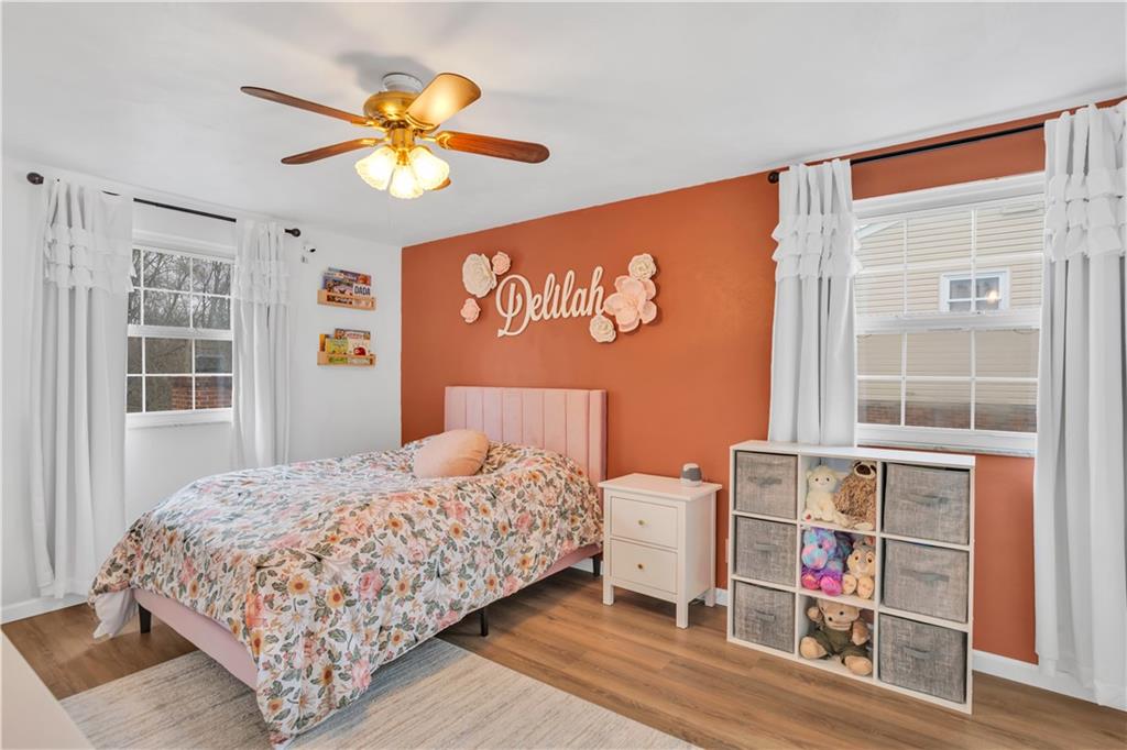 362 Trinity Drive Washington, PA 15301 - Photo 26 of 34 Bedroom #3 has newly installed laminate flooring and its own full bath