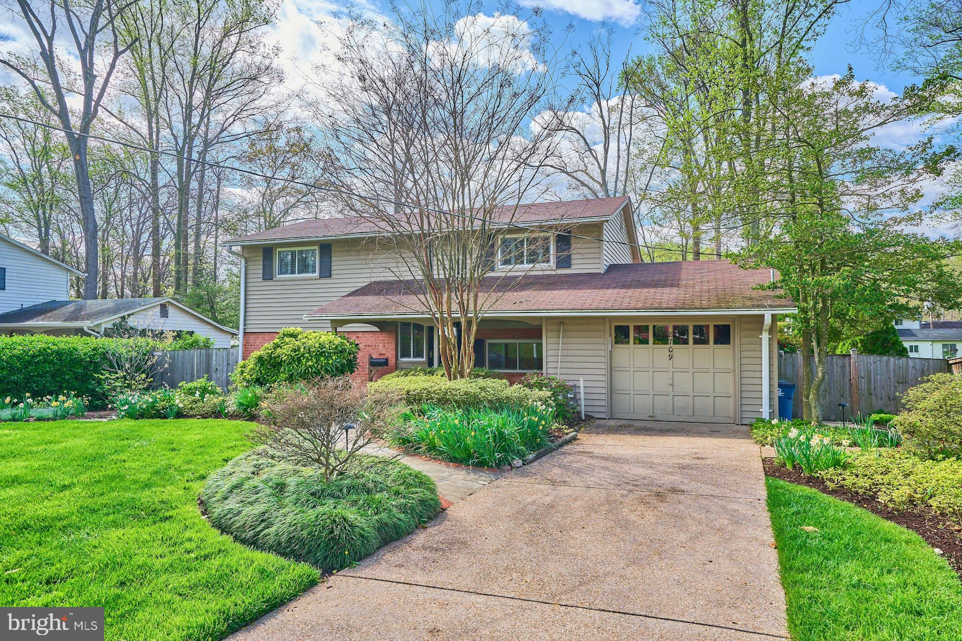 8709 Victoria Road Springfield, VA 22151 - Photo 1 of 42