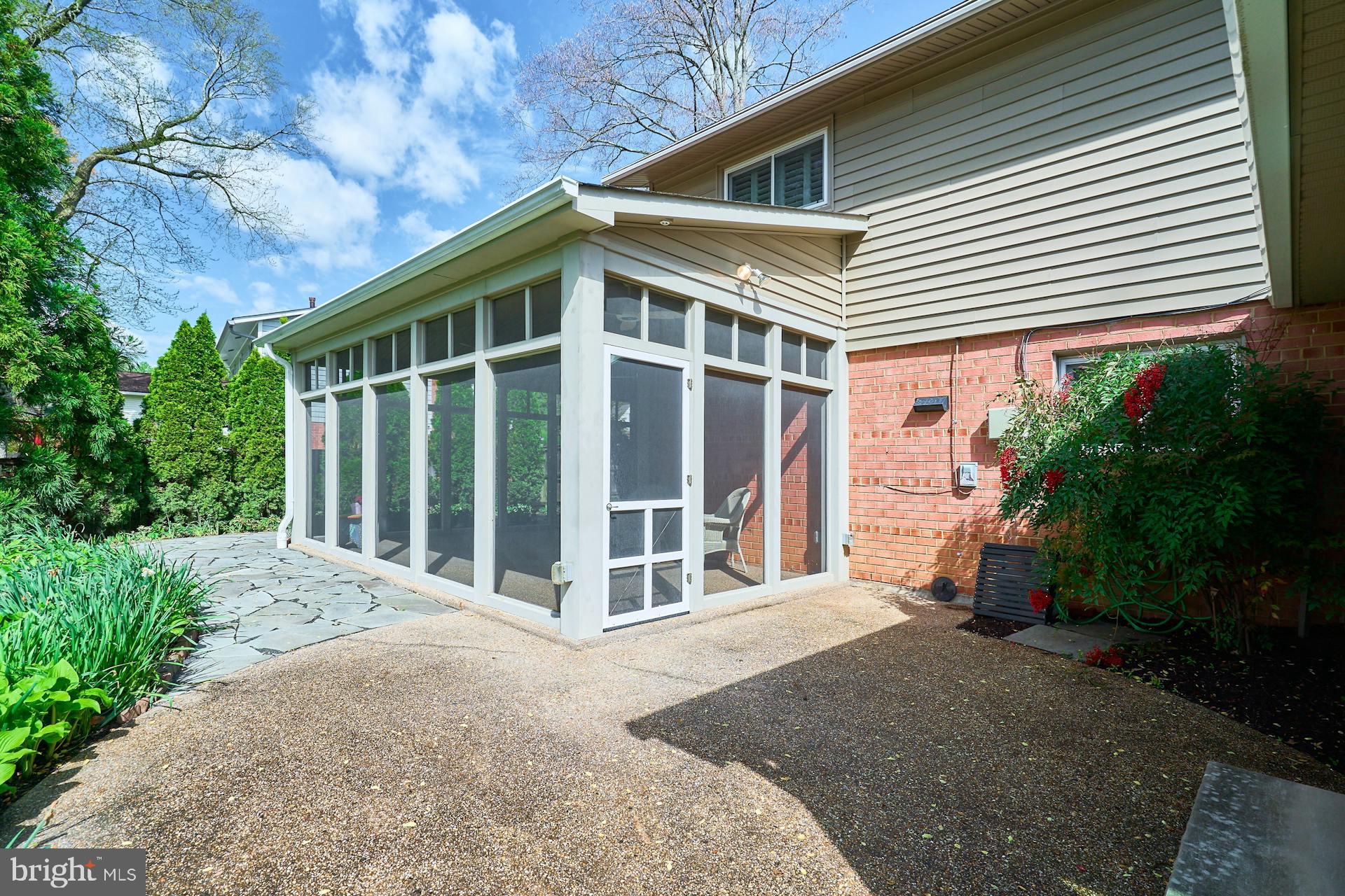 8709 Victoria Road Springfield, VA 22151 - Photo 37 of 42