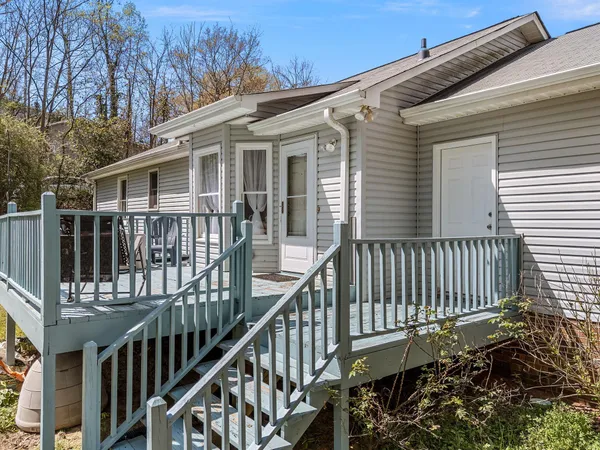 $289,500 | 702 Willow Branch Drive, Simpsonville, SC 29680