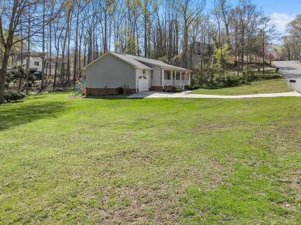 $289,500 | 702 Willow Branch Drive, Simpsonville, SC 29680
