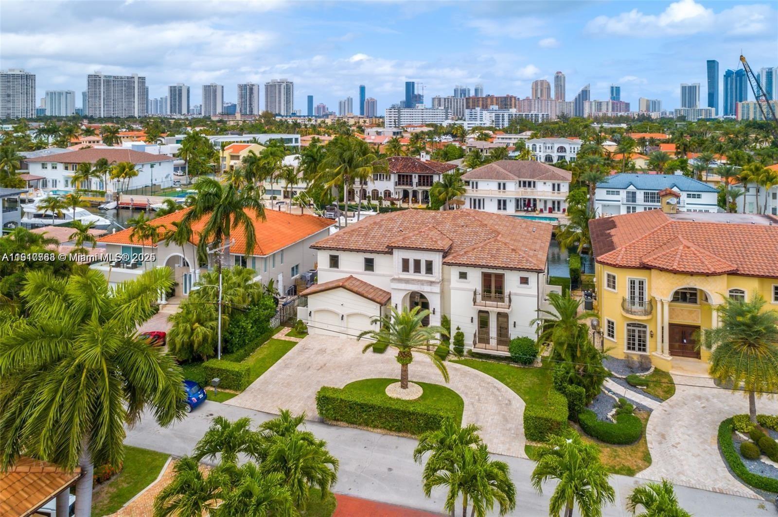 16433 Northeast 31st Avenue North Miami Beach, FL 33160 - Photo 2 of 8