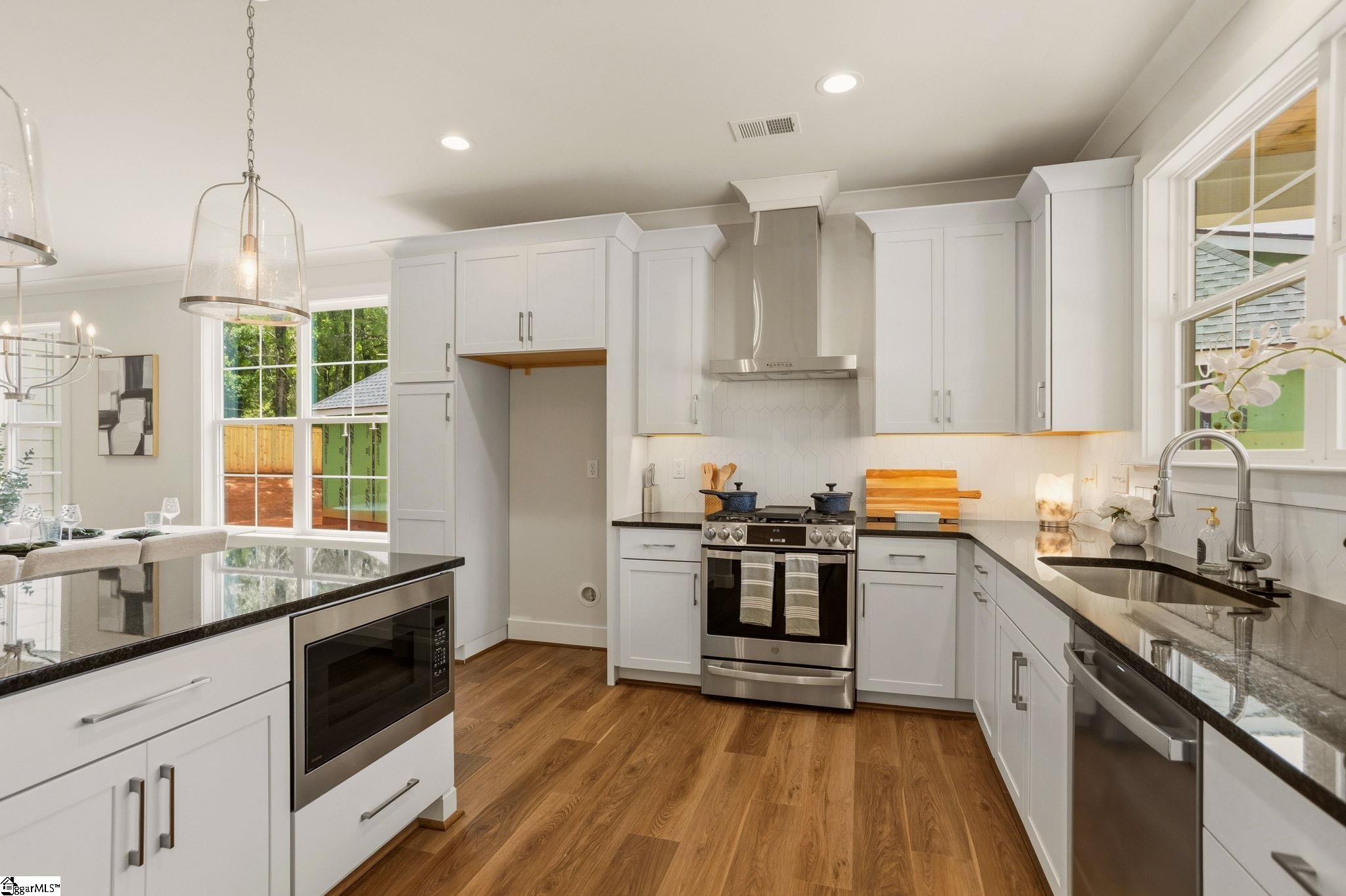 5 Mercy Drive Greenville, SC 29607 - Photo 5 of 25 Gallery Image 5