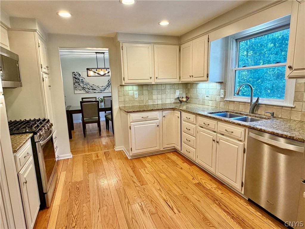 5107 Harris Road Onondaga, NY 13031 - Photo 16 of 40 Kitchen