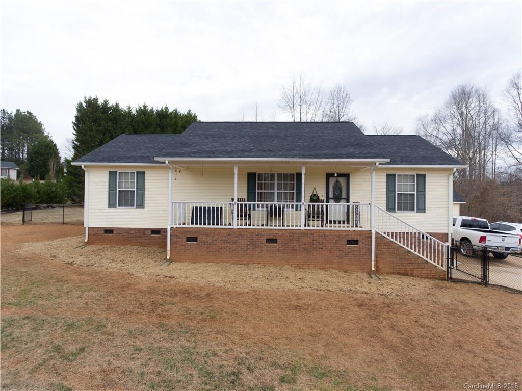 2759 Greenleaf Road Clover, SC 29710 - Photo 14 of 27 Gallery Image 14