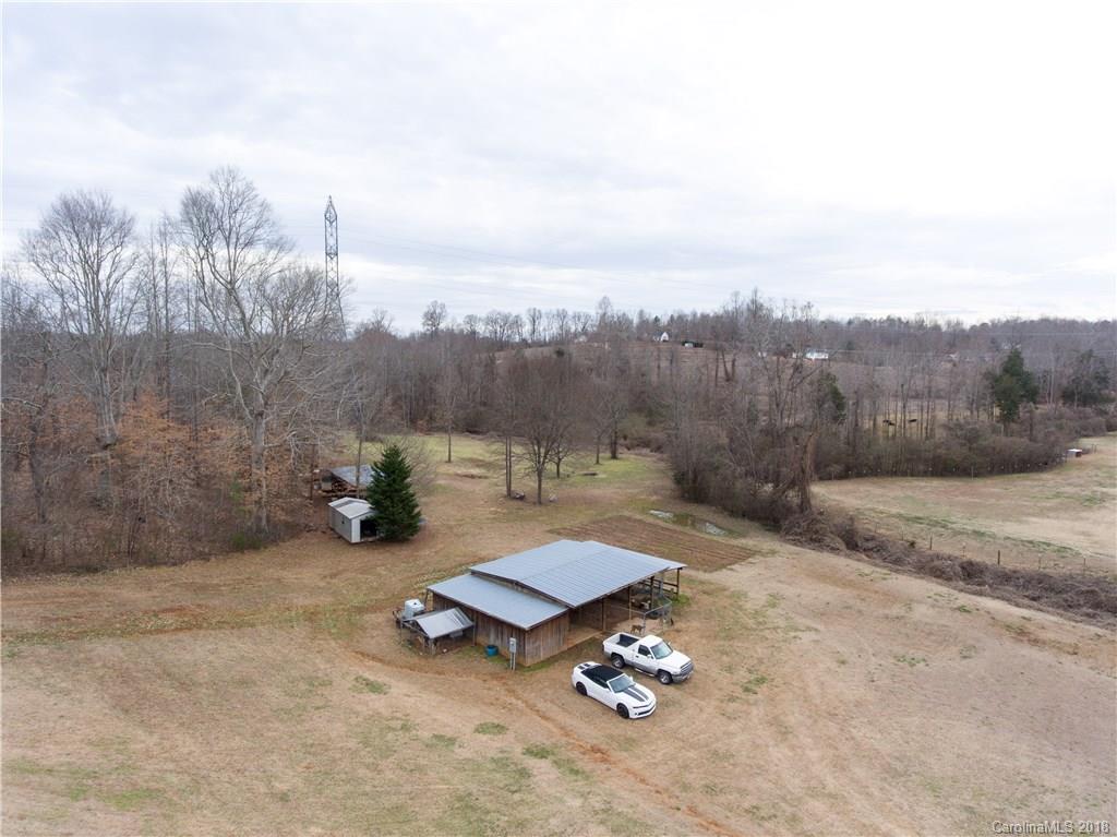 2759 Greenleaf Road Clover, SC 29710 - Photo 15 of 27 Gallery Image 15