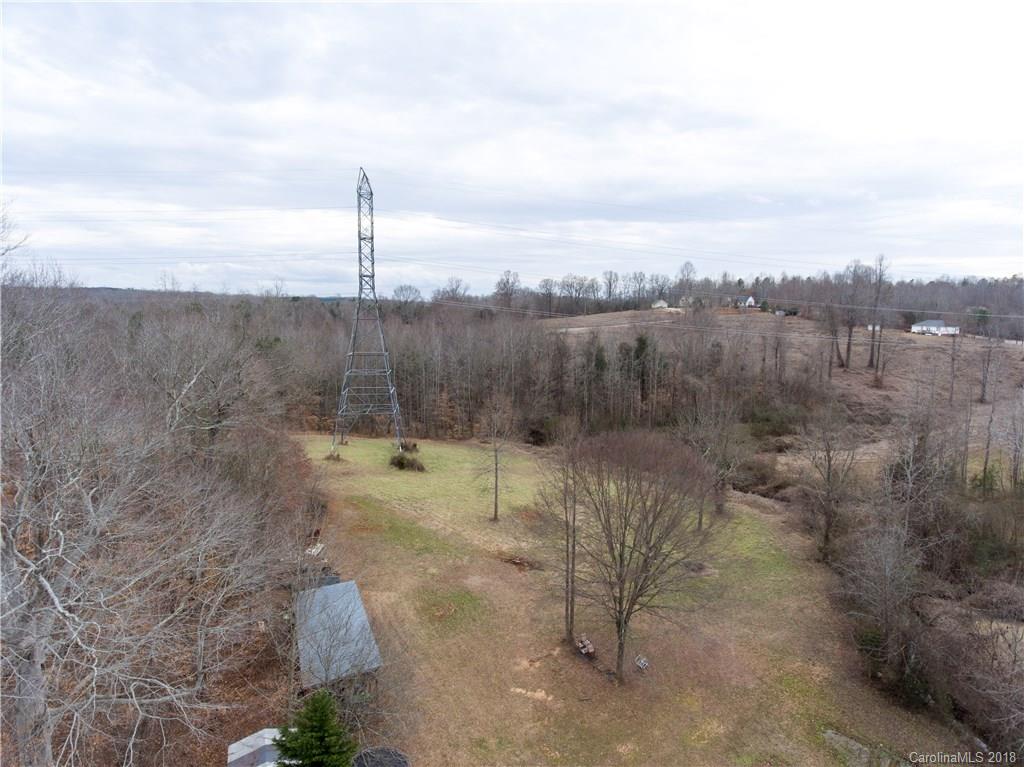 2759 Greenleaf Road Clover, SC 29710 - Photo 18 of 27 Gallery Image 18