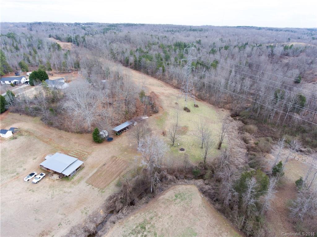 2759 Greenleaf Road Clover, SC 29710 - Photo 21 of 27 Gallery Image 21