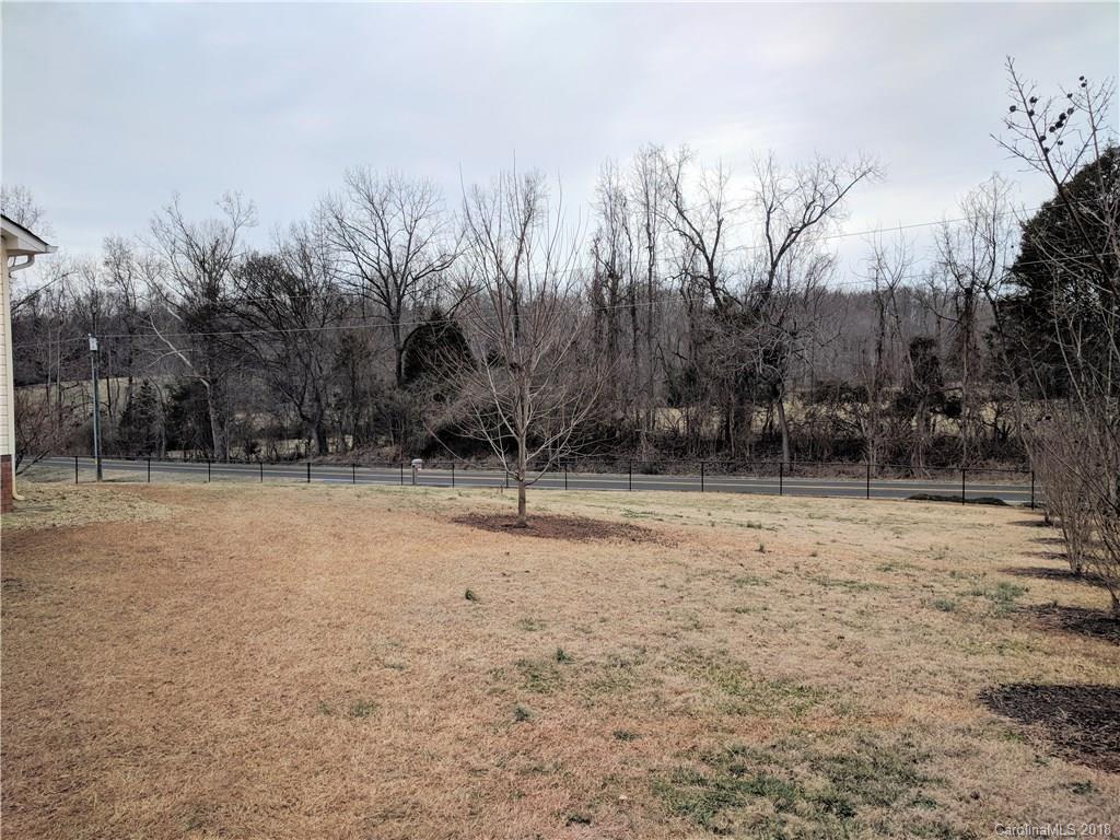 2759 Greenleaf Road Clover, SC 29710 - Photo 25 of 27 Gallery Image 25