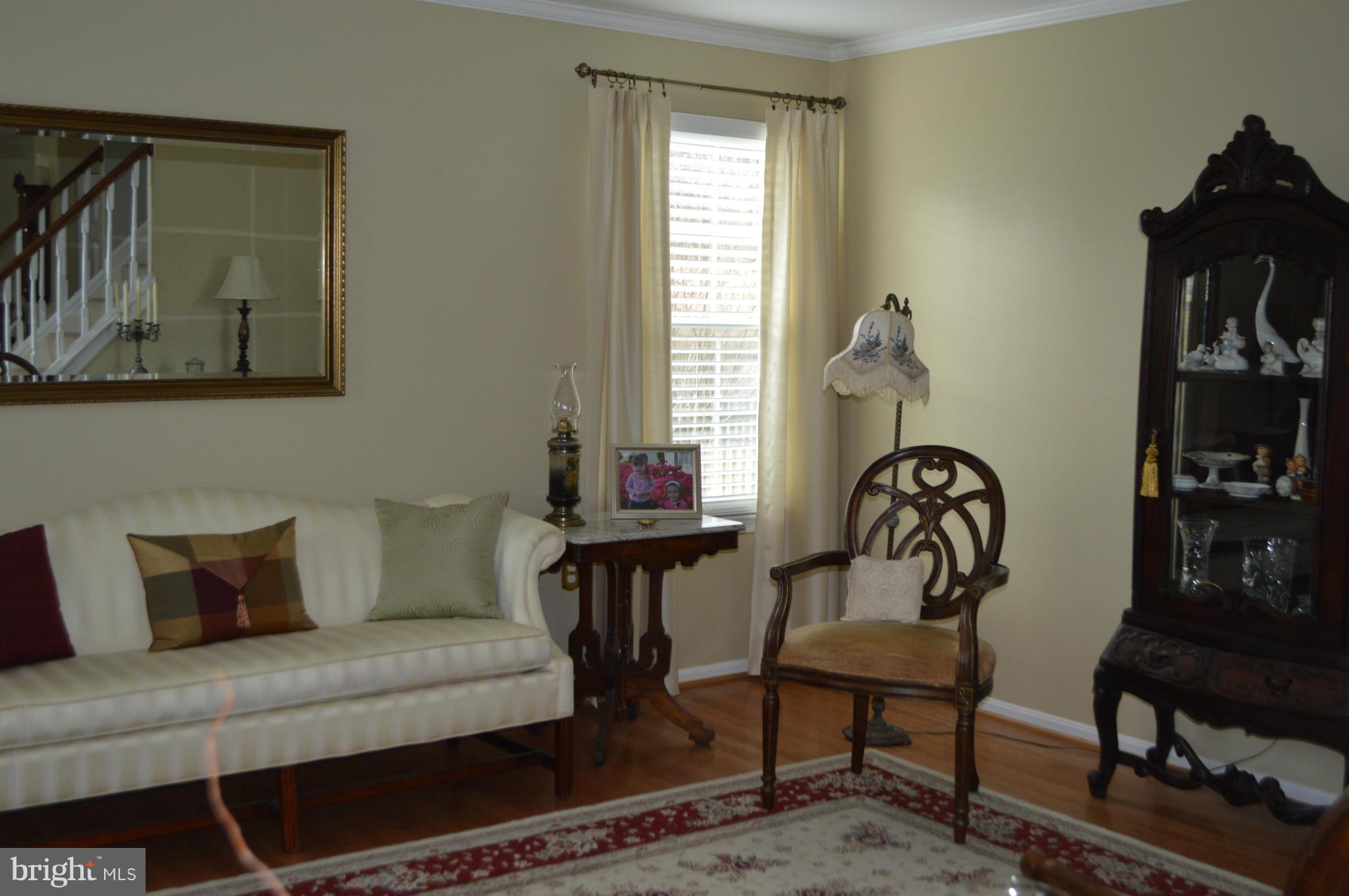 960 Firestone Road Westminster, MD 21158 - Photo 4 of 15 Living Room