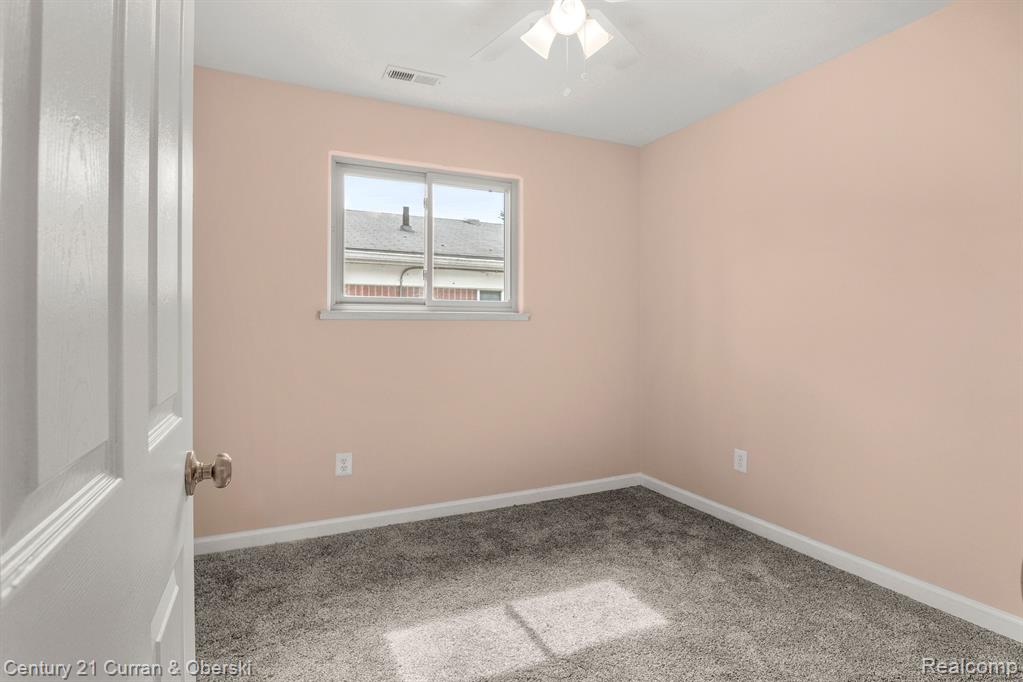20136 West Point Romulus, MI 48174 - Photo 13 of 26