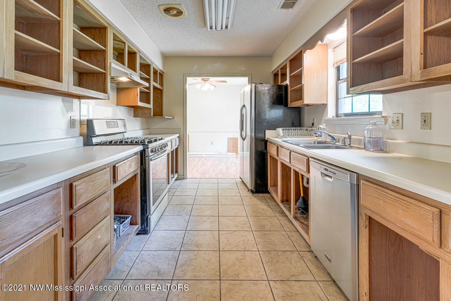 7720 County Line Road Coldwater, MS 38618 - Photo 11 of 29 214437_11-snapsold-screen-7720-county-li