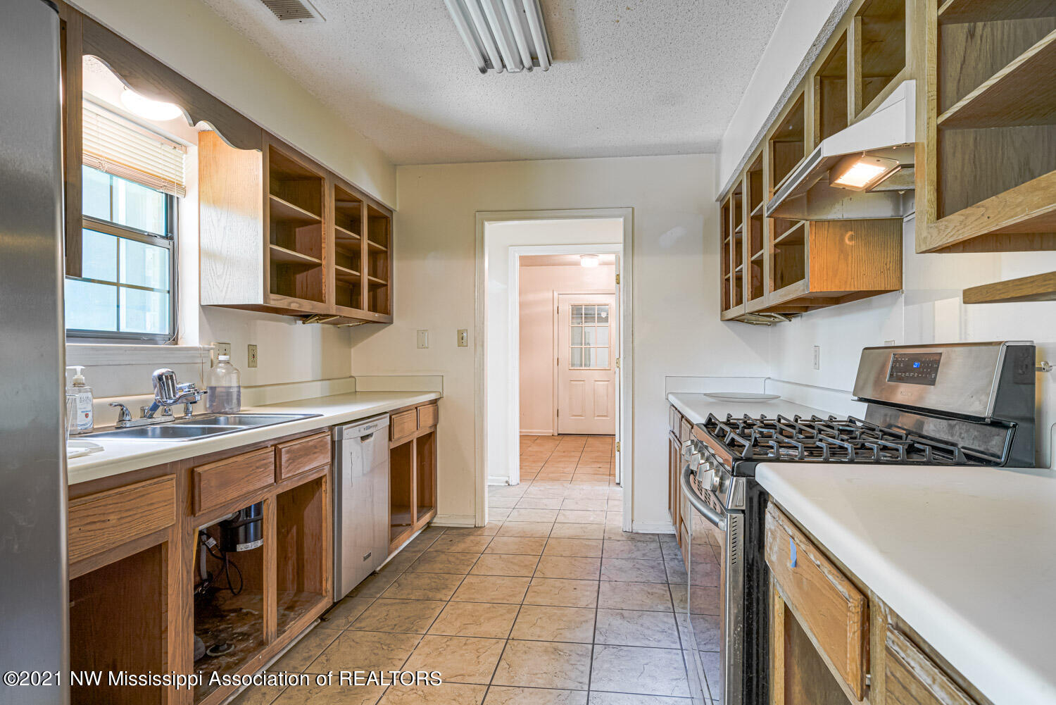7720 County Line Road Coldwater, MS 38618 - Photo 14 of 29 214437_14-snapsold-screen-7720-county-li