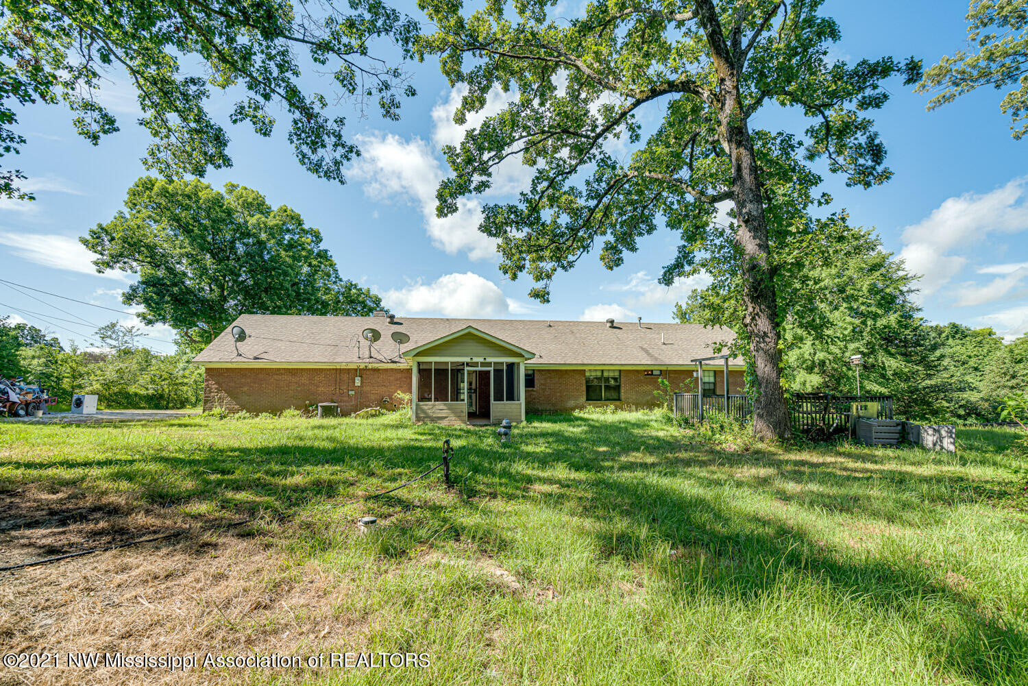 7720 County Line Road Coldwater, MS 38618 - Photo 27 of 29 214437_27-snapsold-screen-7720-county-li