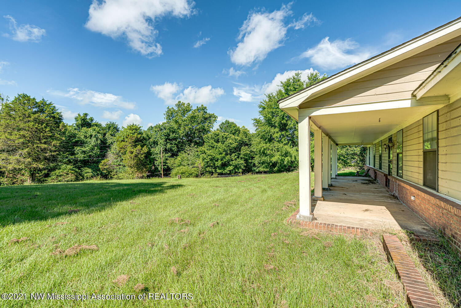 7720 County Line Road Coldwater, MS 38618 - Photo 4 of 29 214437_4-snapsold-screen-7720-county-lin