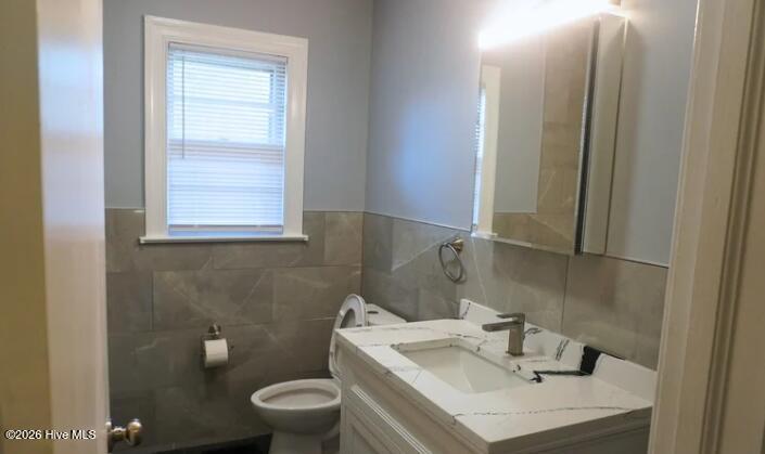 500 Crestview Avenue Southwest Wilson, NC 27893 - Photo 5 of 8 bathroom 1