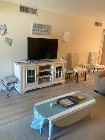 $259,900 | 1600 Southeast Dixie Highway, Unit 13204, Jensen Beach, FL 34957
