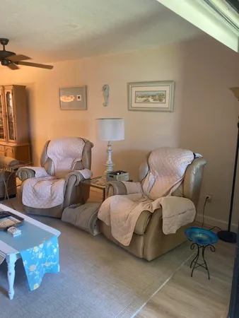 $259,900 | 1600 Southeast Dixie Highway, Unit 13204, Jensen Beach, FL 34957