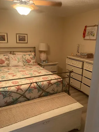 $259,900 | 1600 Southeast Dixie Highway, Unit 13204, Jensen Beach, FL 34957