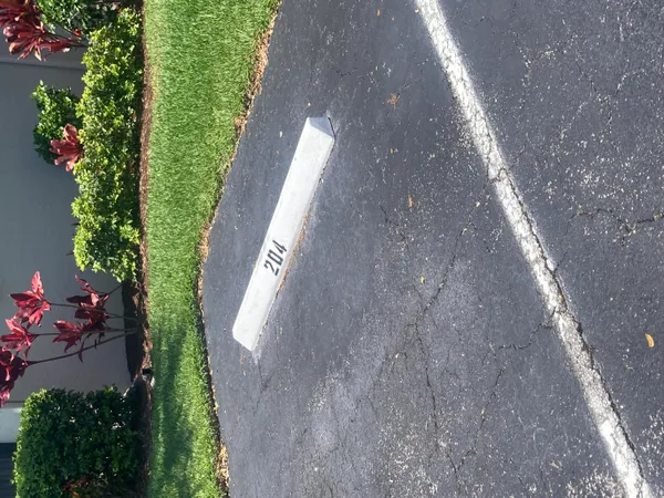 $259,900 | 1600 Southeast Dixie Highway, Unit 13204, Jensen Beach, FL 34957