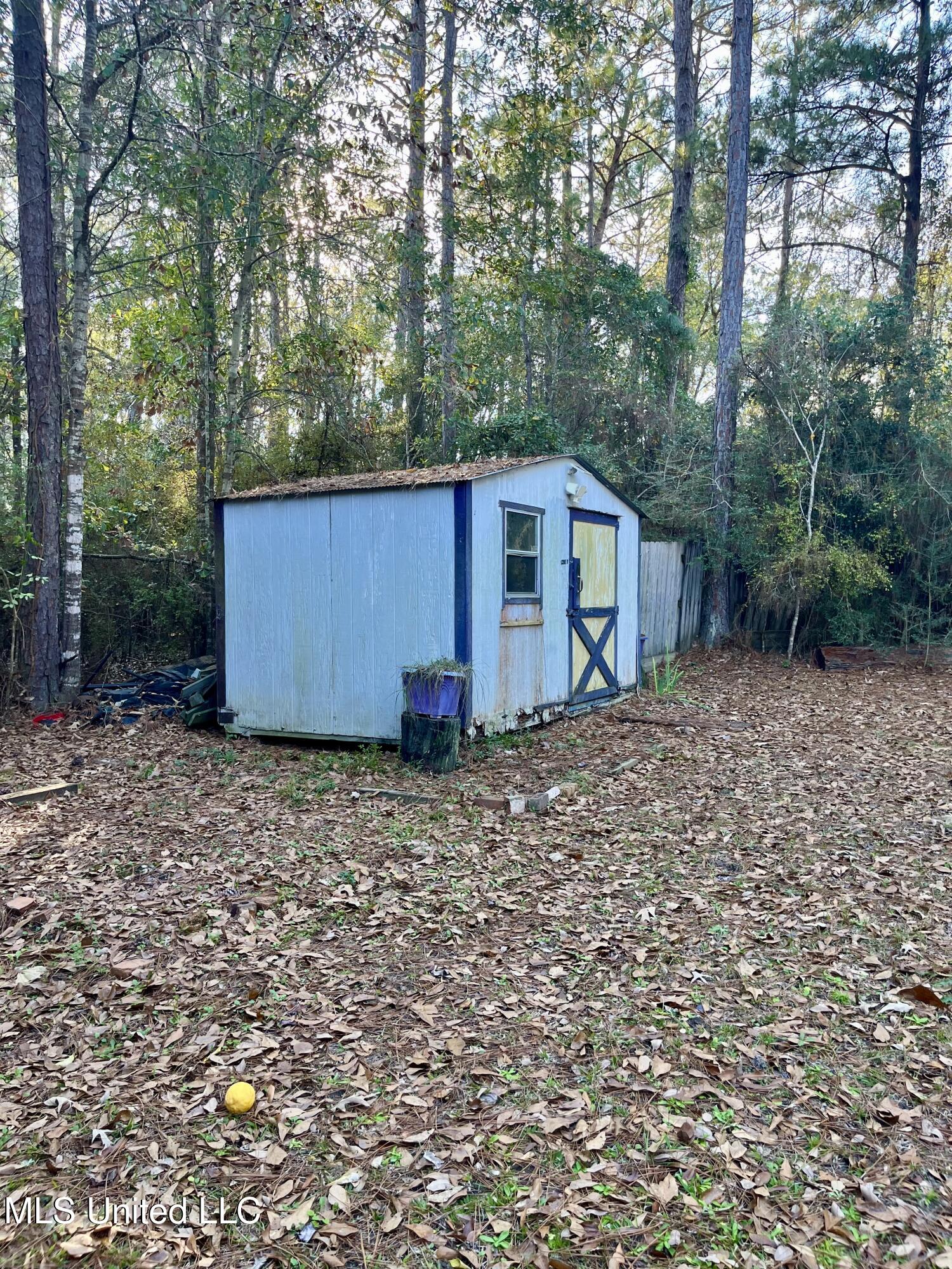 9748 Limu Way Diamondhead, MS 39525 - Photo 30 of 50 IMG_1086