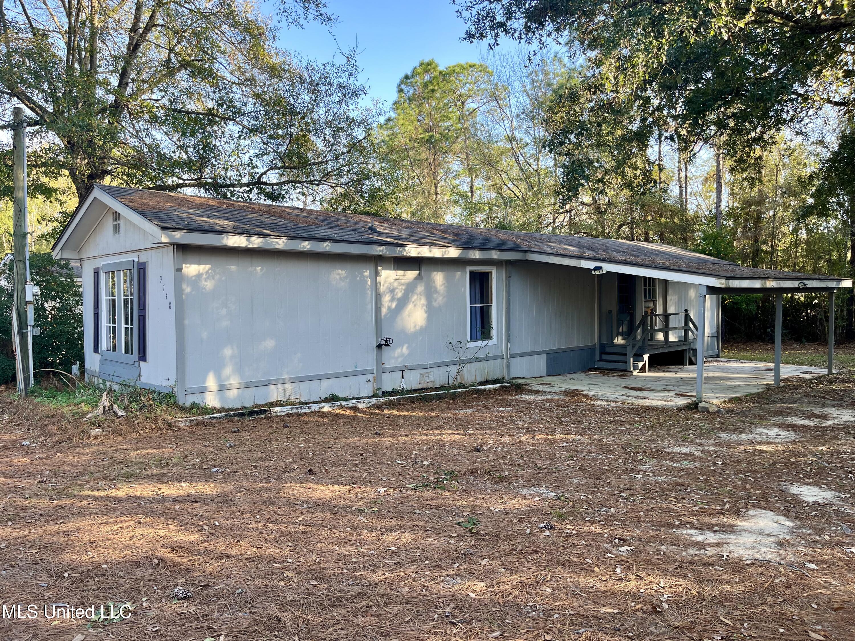 9748 Limu Way Diamondhead, MS 39525 - Photo 31 of 44 IMG_1093